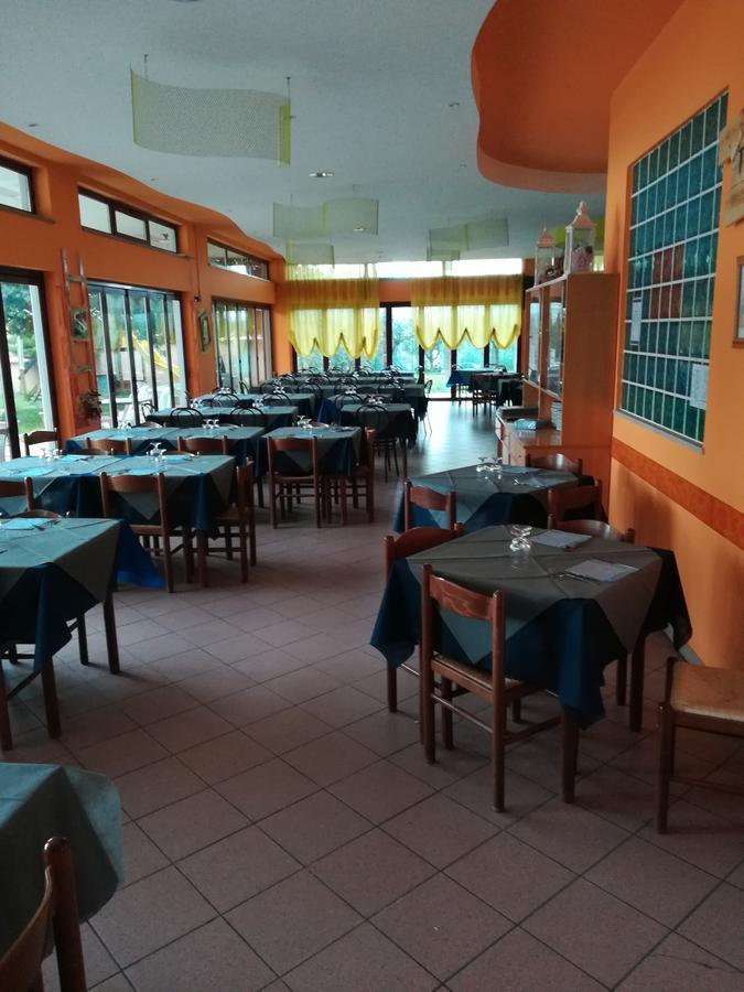 Hotel Tramonto Ancarano  Extérieur photo